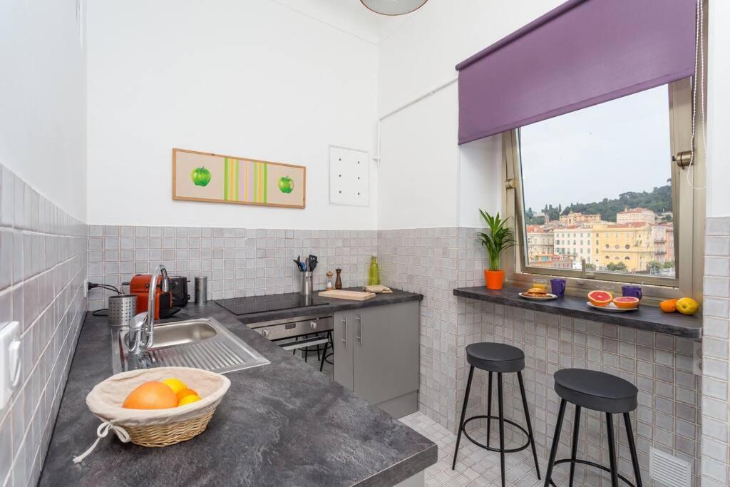 Apartment Etats Unis 894 - Stunning On Sea Front W Ac Nice